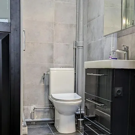 Oasis: One Bedroom Studio For Two Next To The Eiffel Tower פריז