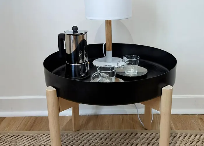 Oasis: One Bedroom Studio For Two Next To The Eiffel Tower * Parijs